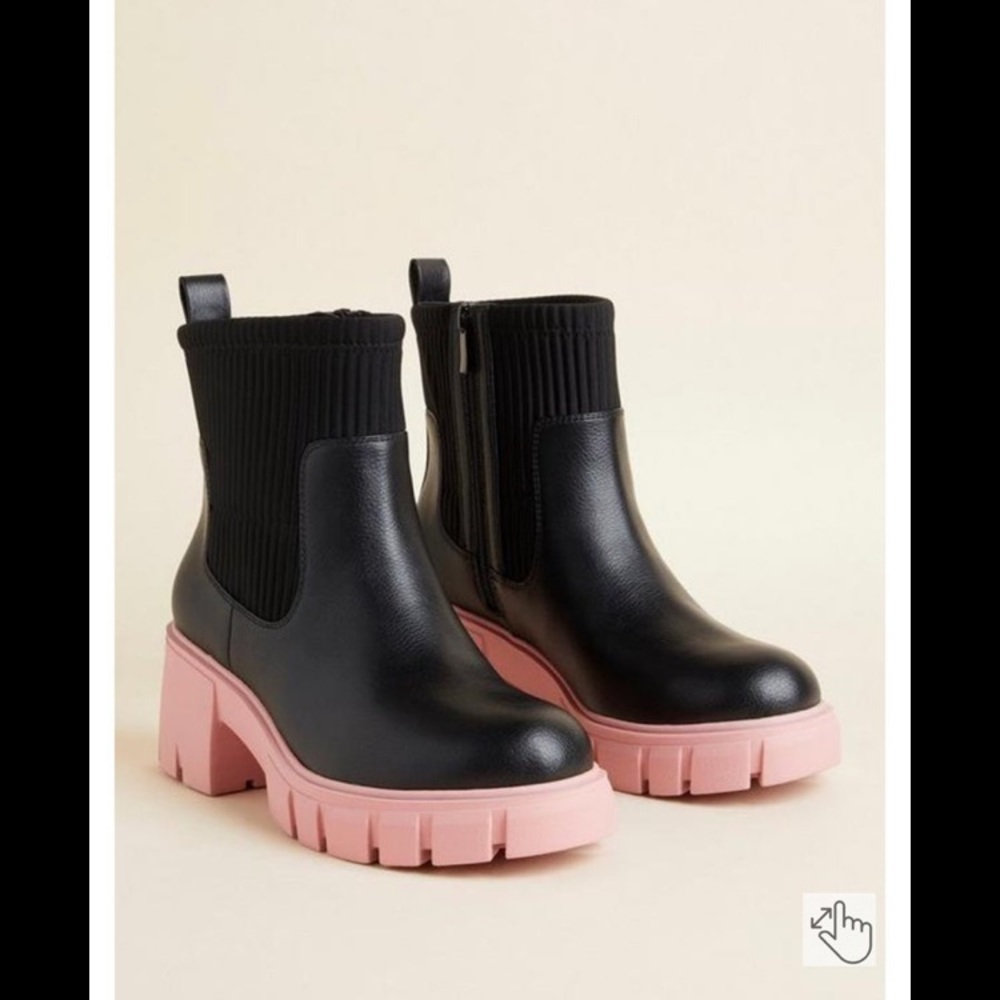Torrid contrast rain bootie